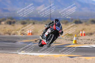 media/Dec-17-2023-CVMA (Sun) [[bf0c04832d]]/Race 3 Supersport Middleweight/